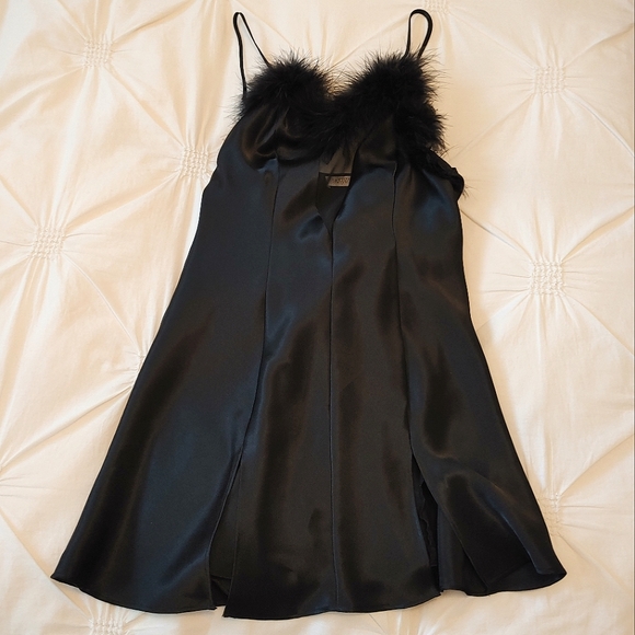 La SENZA Other - La Senza Y2k black fuzzy nightgown chemise slip. Size S.